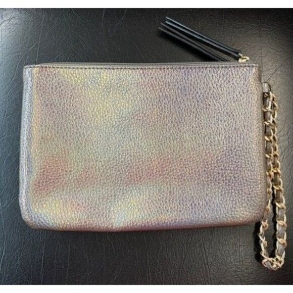 Juicy Couture Quilted Metallic Wristlet With Chain Strap & Pink Crown Lining - Picture 2 of 5